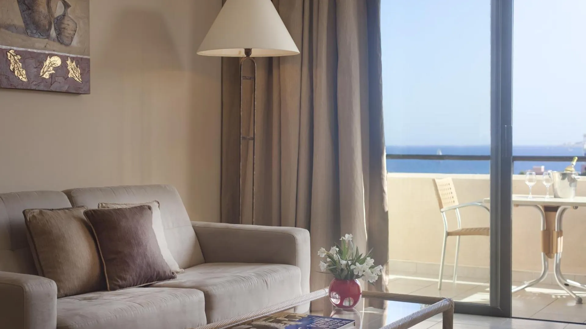 Verdi St George'S Bay Marina Saint Julian's 4*,
